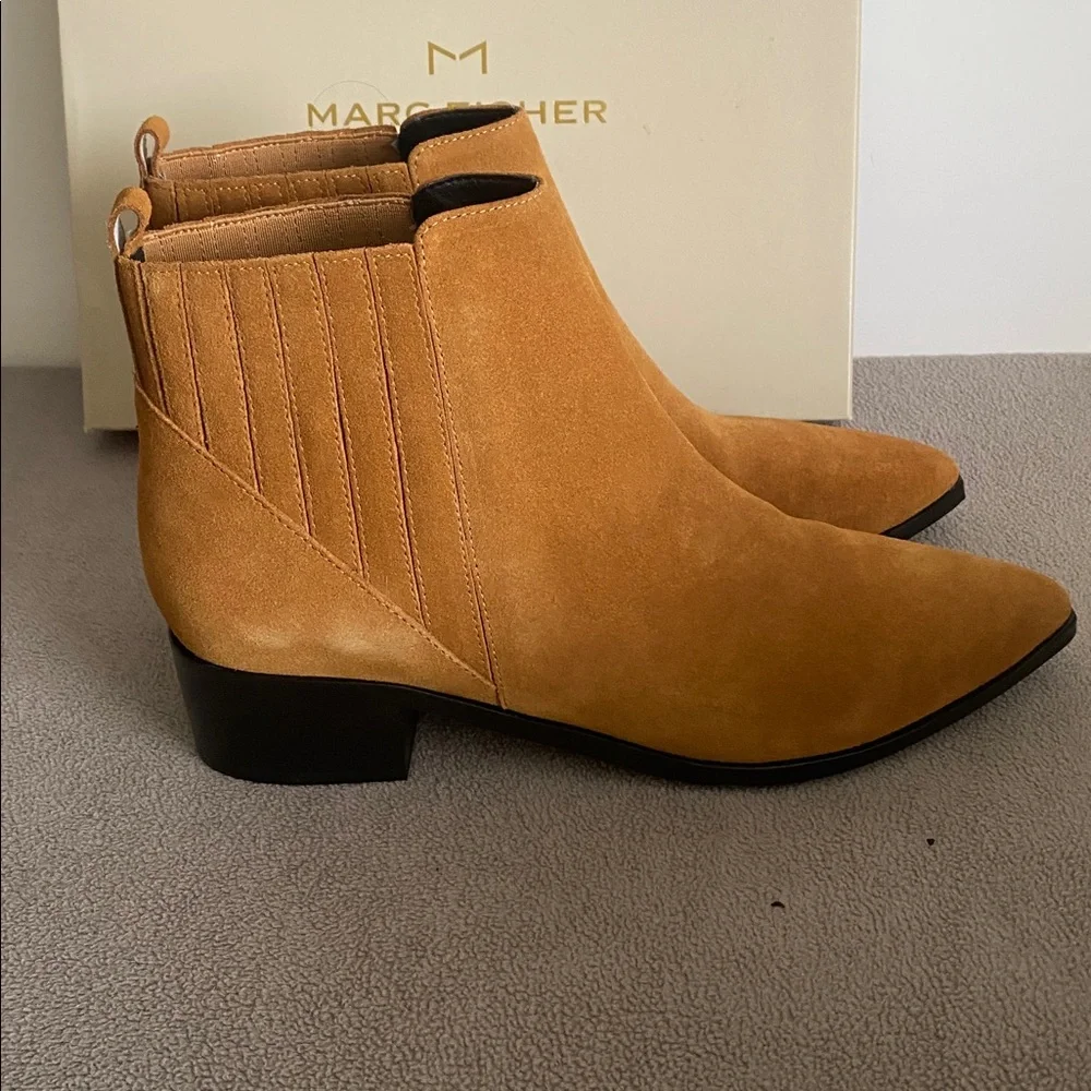NIB Marc Fisher • Yolli Pointed Ankle Suede Bootie - Picture 3 of 5